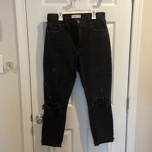 Abercrombie + Fitch - The Mom High Rise Jeans - Black